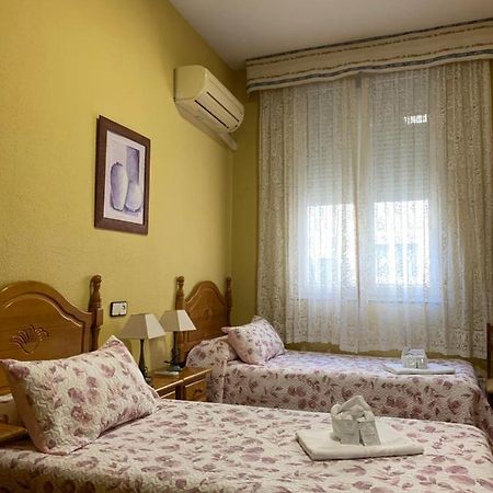 Hostal Internacional Madrid Kültér fotó