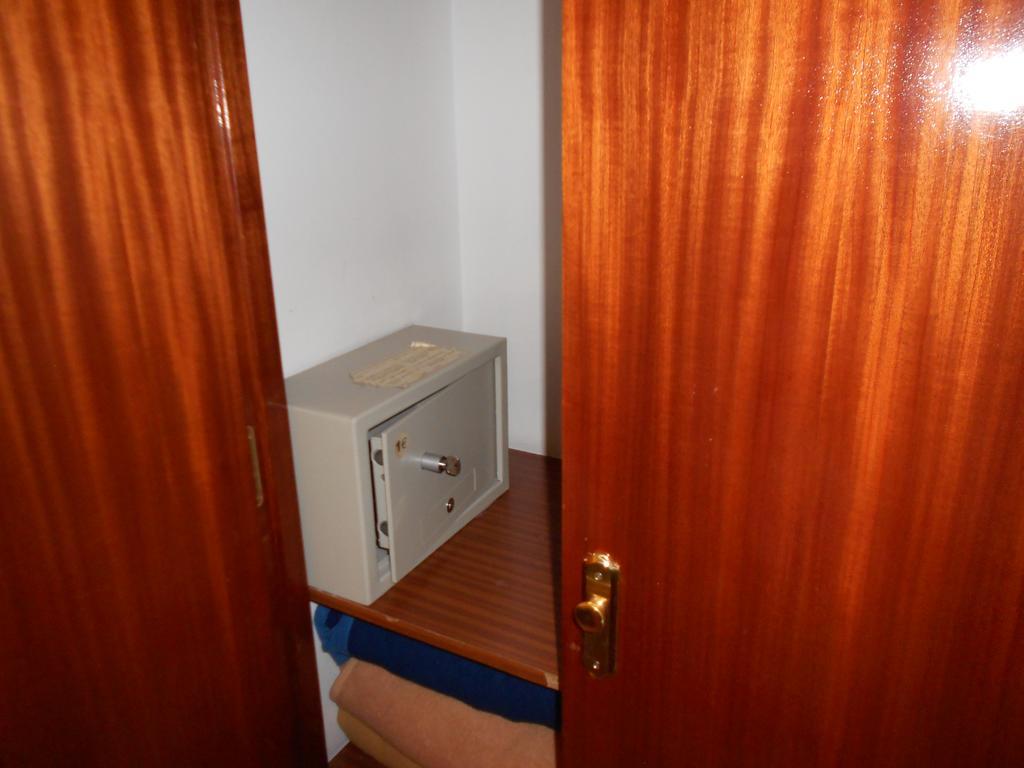 Hostal Internacional Madrid Kültér fotó