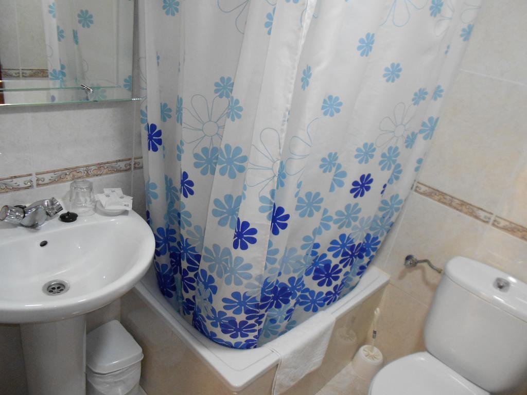 Hostal Internacional Madrid Kültér fotó