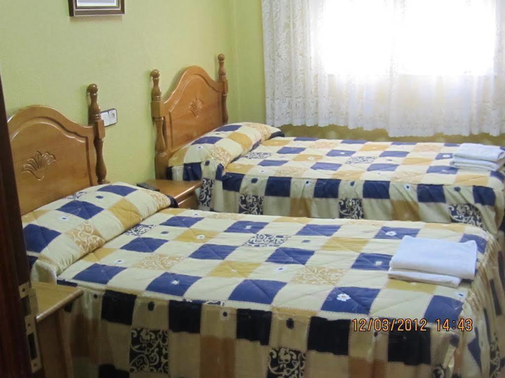 Hostal Internacional Madrid Kültér fotó