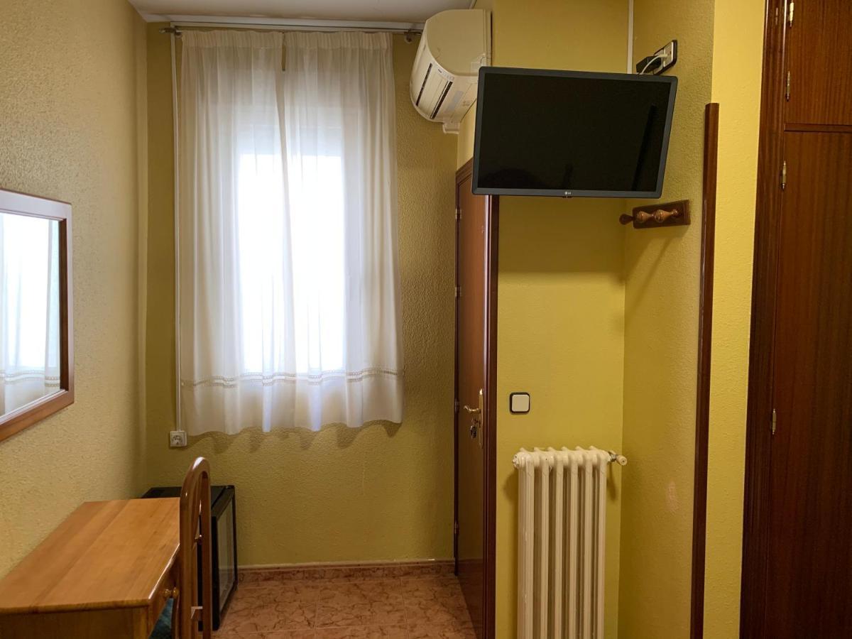 Hostal Internacional Madrid Kültér fotó