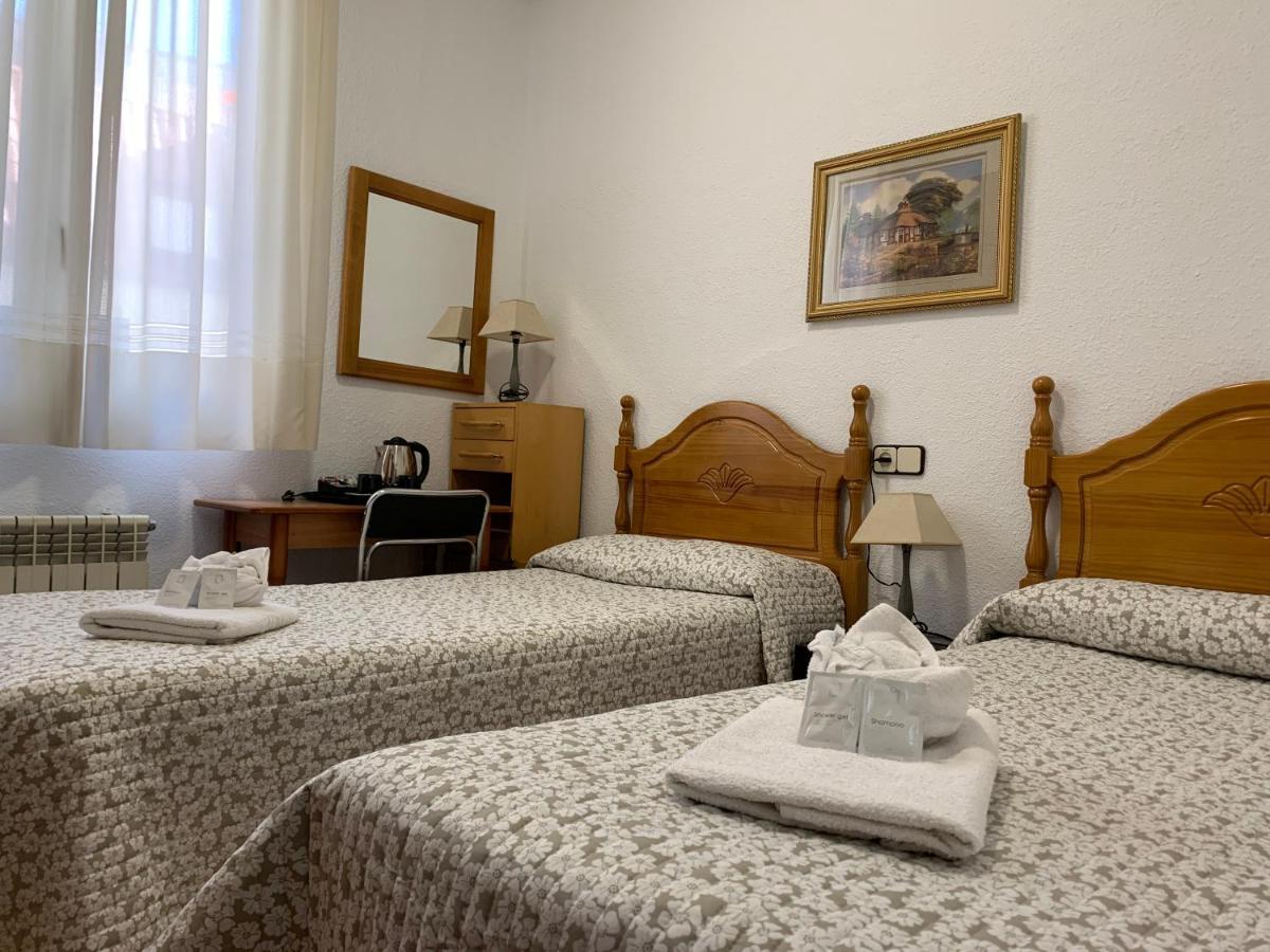 Hostal Internacional Madrid Kültér fotó