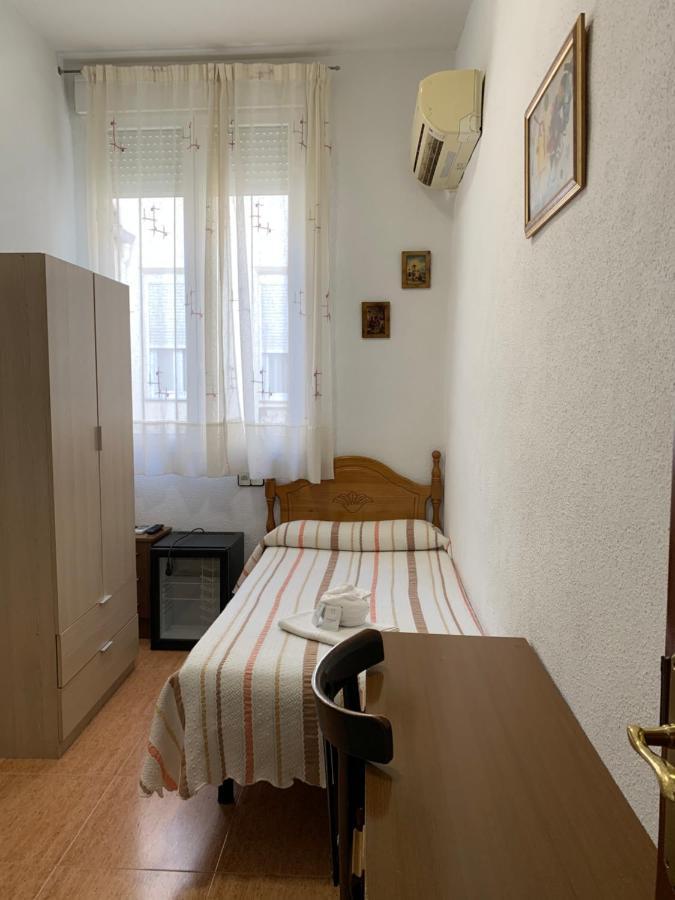 Hostal Internacional Madrid Kültér fotó