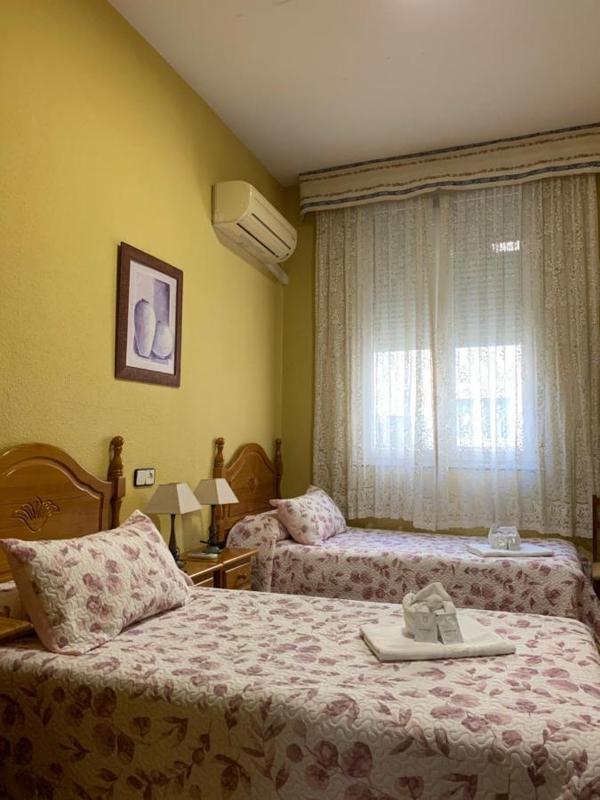 Hostal Internacional Madrid Kültér fotó