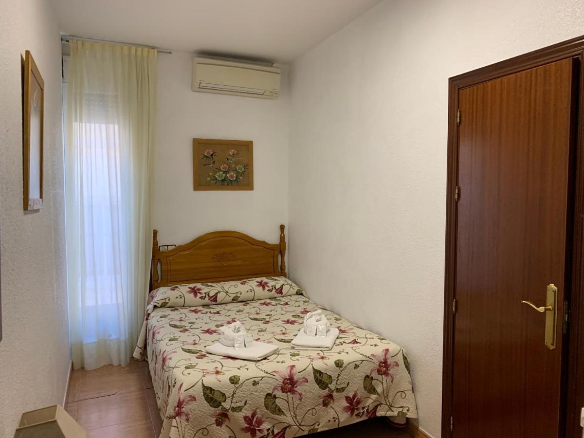 Hostal Internacional Madrid Kültér fotó