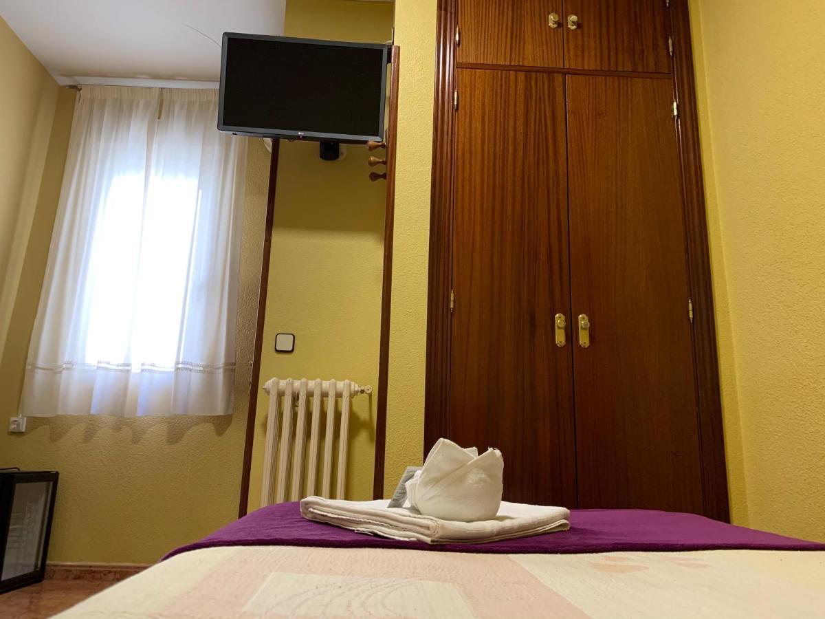 Hostal Internacional Madrid Kültér fotó